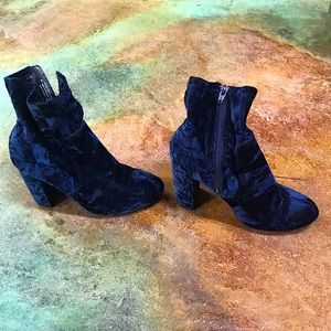 Velvet blue heeled boots
